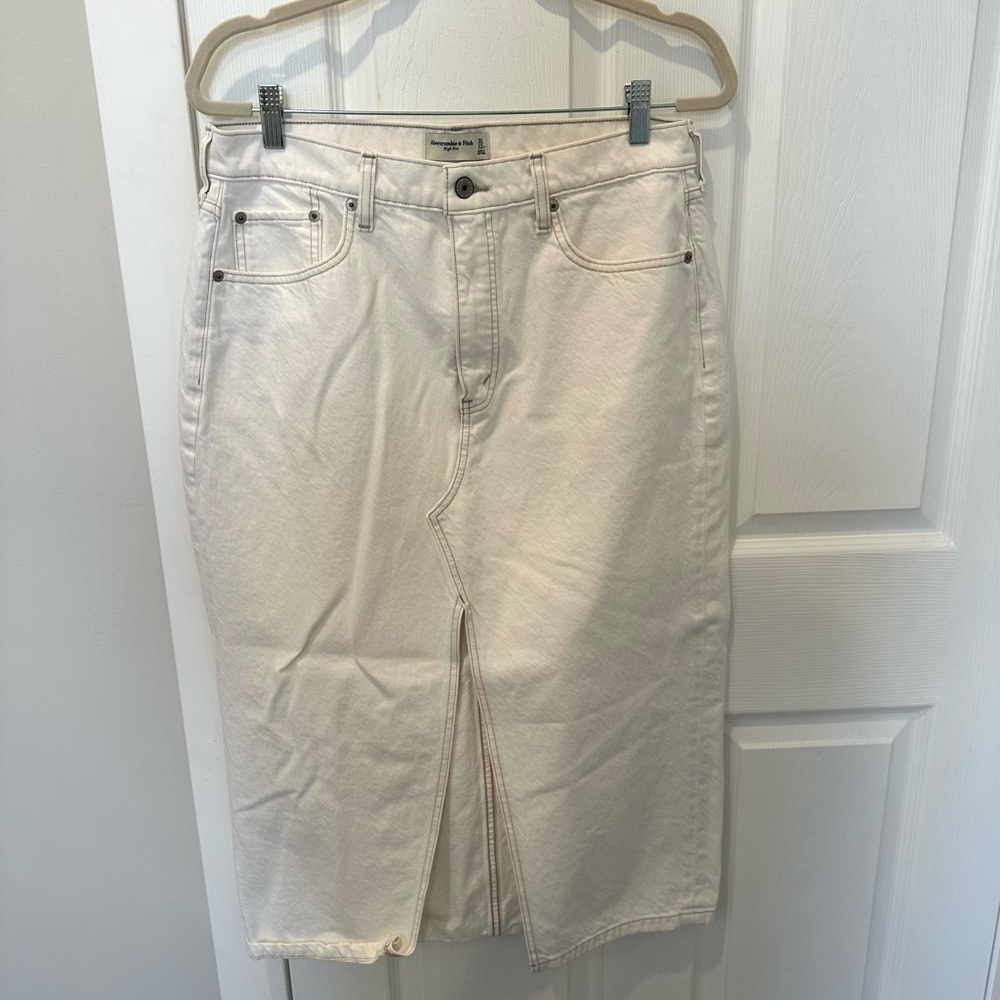 Abercrombie & Fitch Cream Skirt